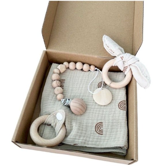Baby Gift Set - Pacifier Clip Teething Ring & Teething Blanket - Gender Neutral - Picture 2 of 3